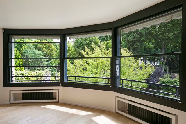 fenetre guillotine acier 101